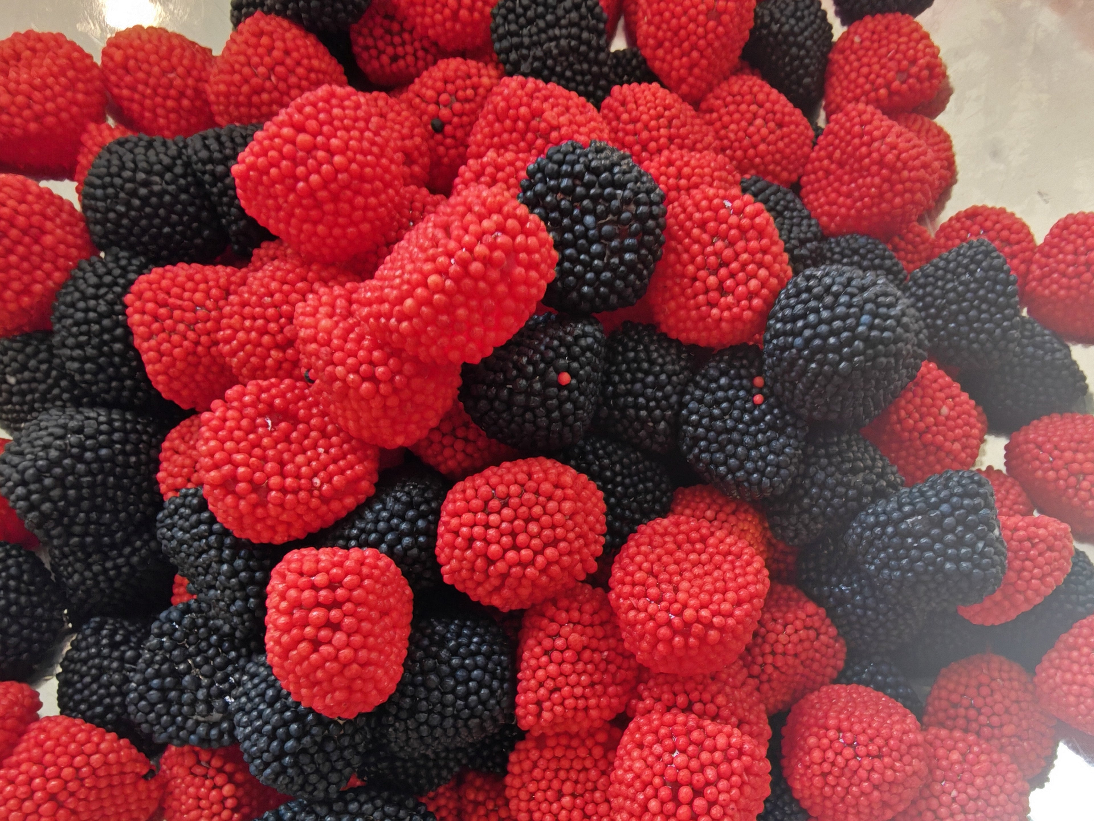 Black & rasberry