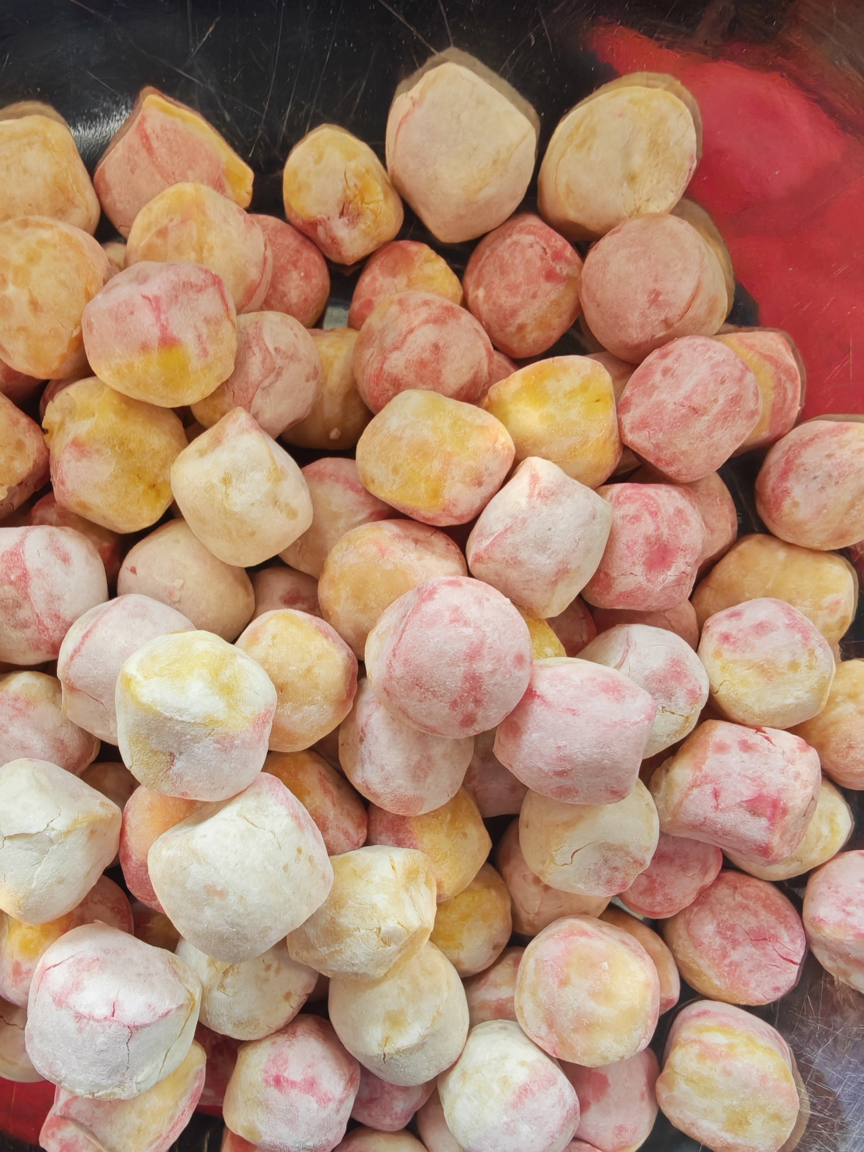Rhubarb & Custard Bonbon